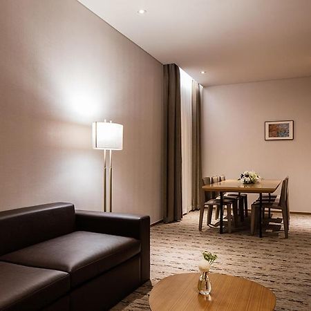 מלון Ramada By Wyndham Seoul Sindorim מראה חיצוני תמונה