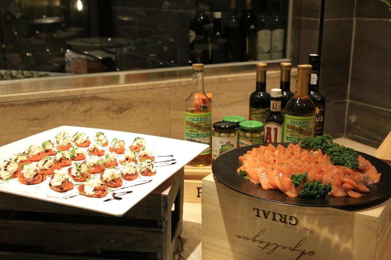 מלון Ramada By Wyndham Seoul Sindorim מראה חיצוני תמונה