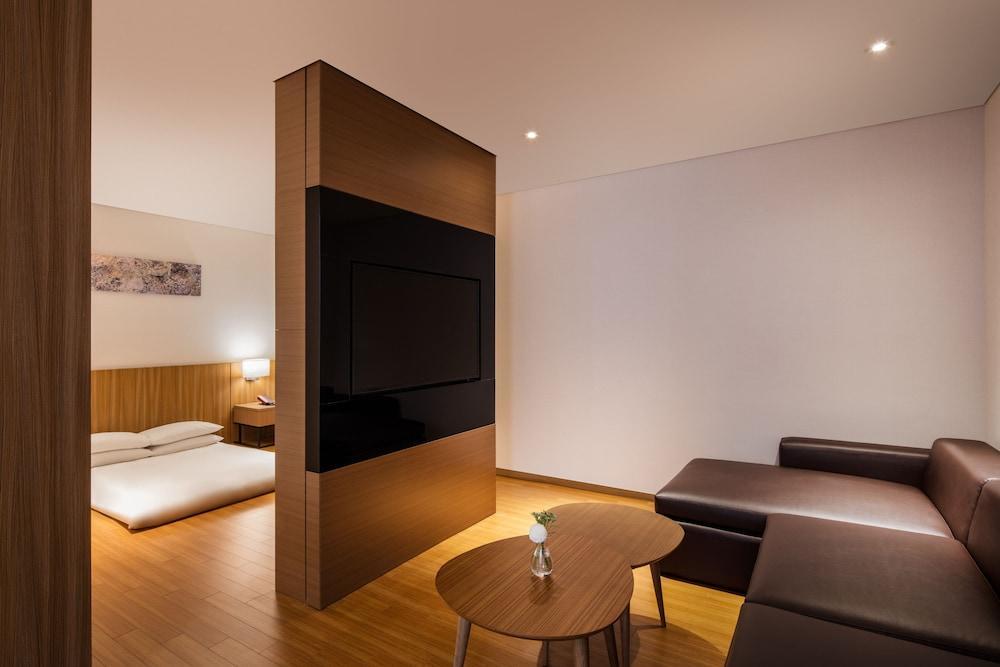 מלון Ramada By Wyndham Seoul Sindorim מראה חיצוני תמונה