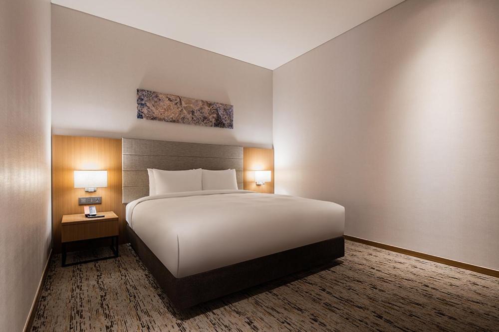 מלון Ramada By Wyndham Seoul Sindorim מראה חיצוני תמונה